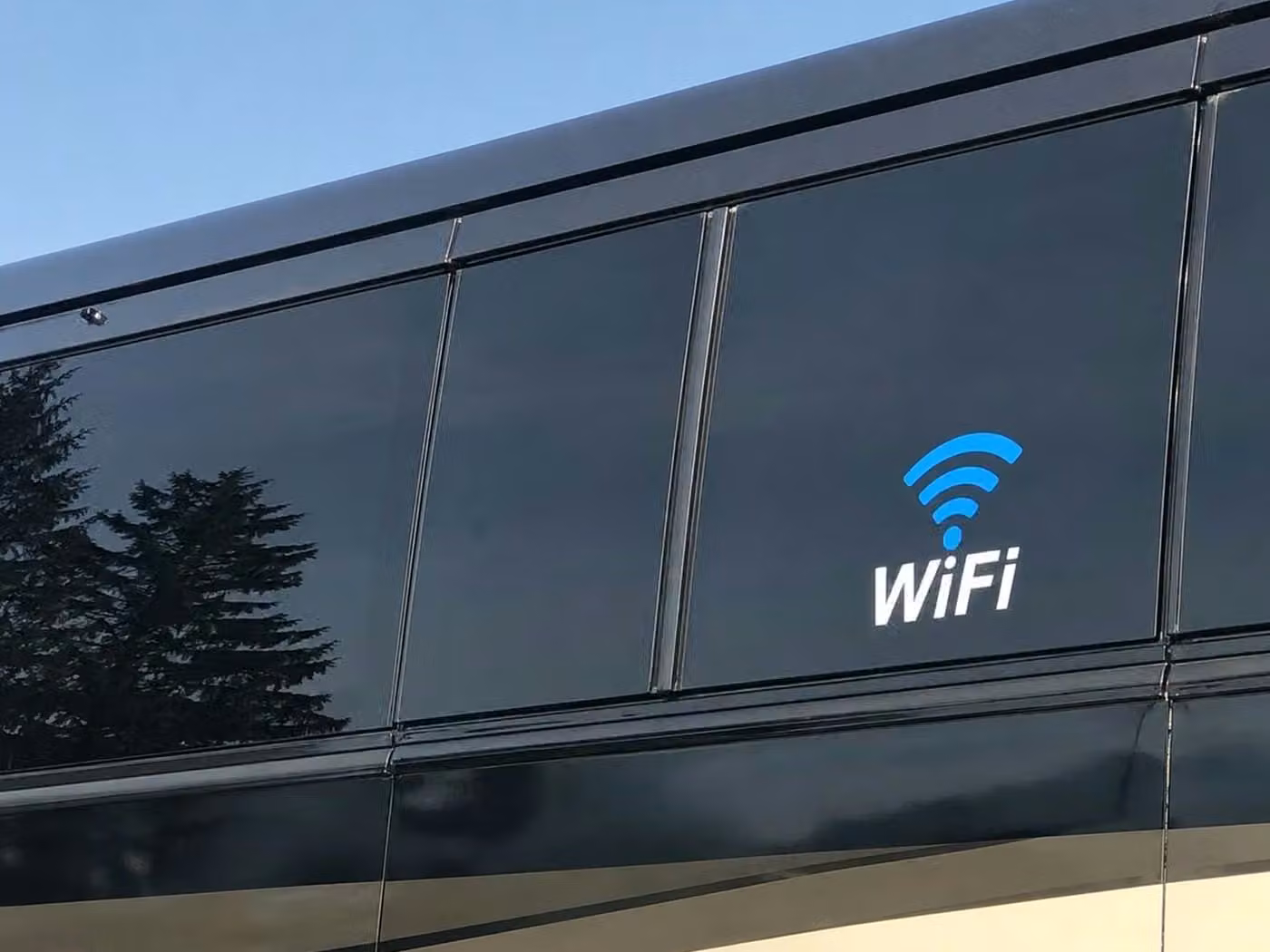 mcdonough 18 passenger minibus wifi