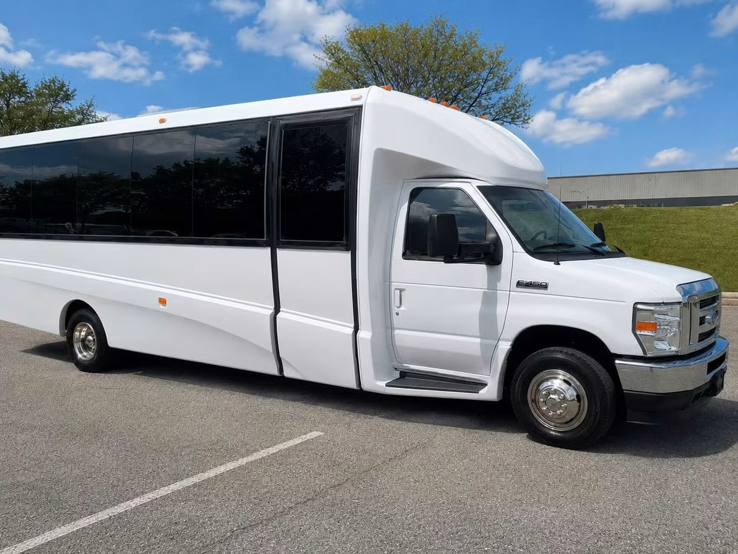 mcdonough 20 passenger minibus rental