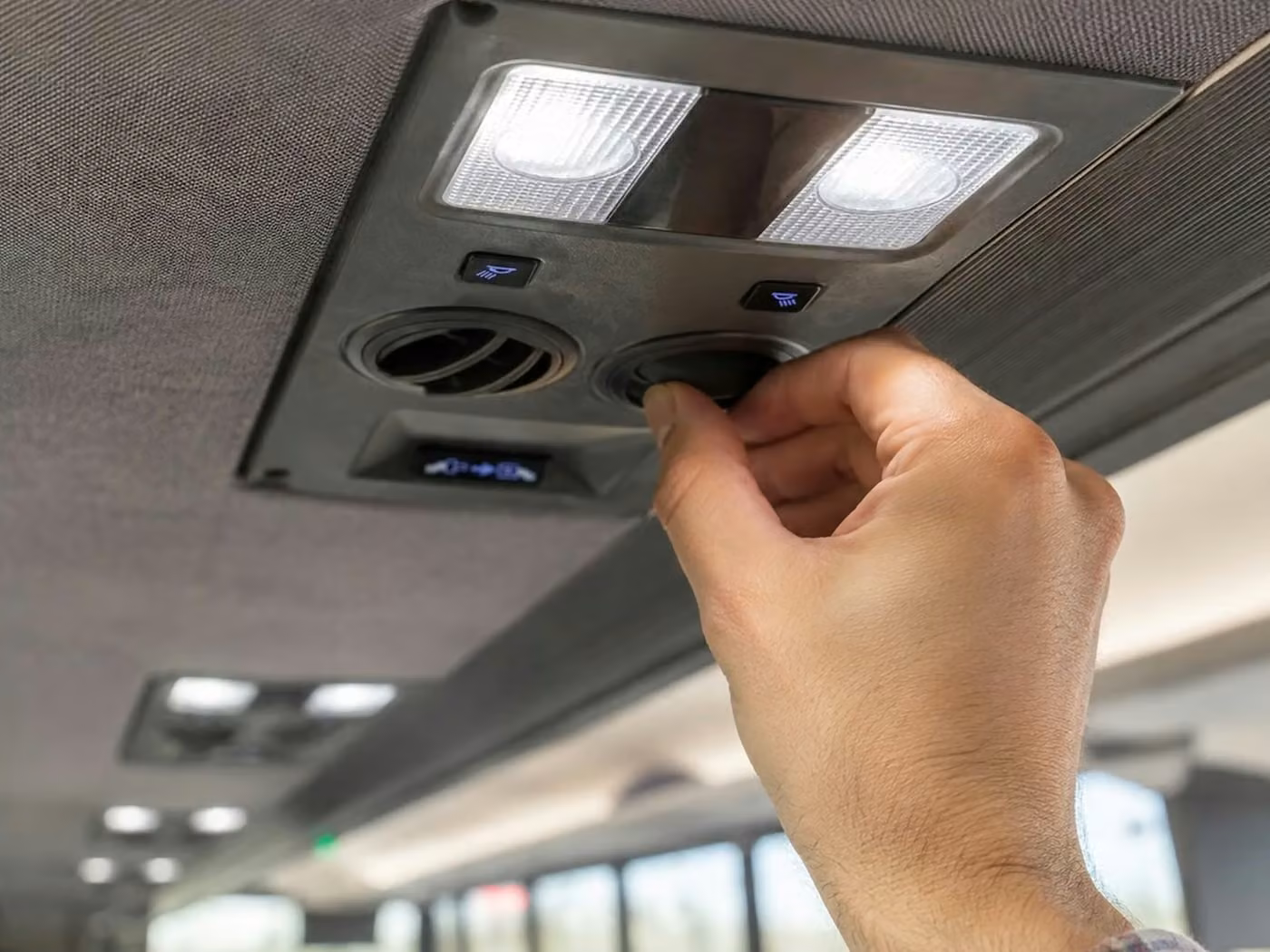 mcdonough 56 passenger charter bus air conditioning